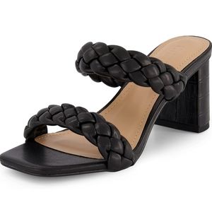 Cushionaire sandal Iris Black size 9